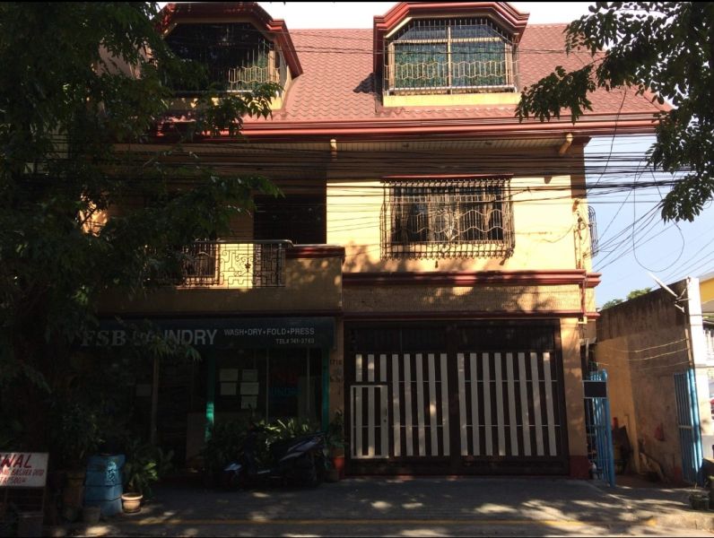 Modern Design House and Lot For Sale in Sta. Cruz Manila w 6